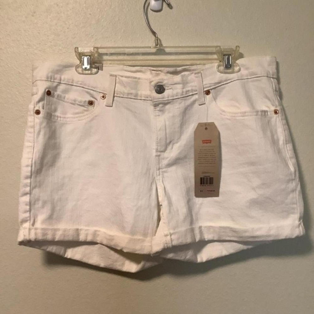 Levi's Strauss NWT women's rolled hem size 31 mid rise shorts